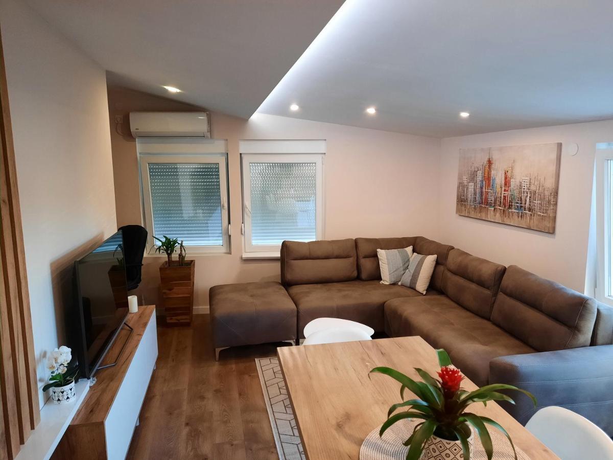 Dream Home, Free Garage Nis Exterior foto